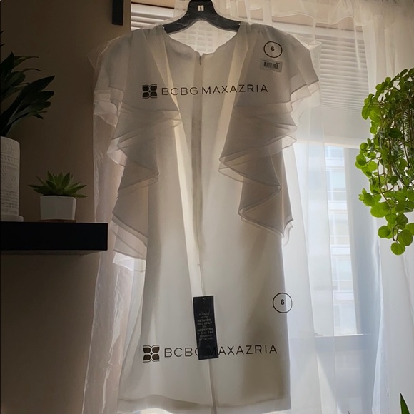 BCBG MAXAZRIA WHITE SOLACE RUFFLE SLEEVE DRESS - Picture 2 of 4